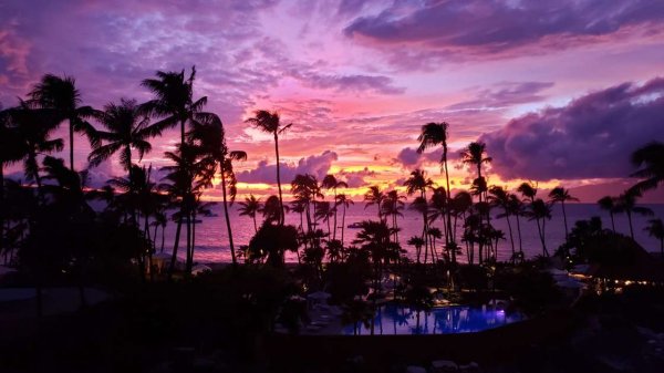 sunset in Maui